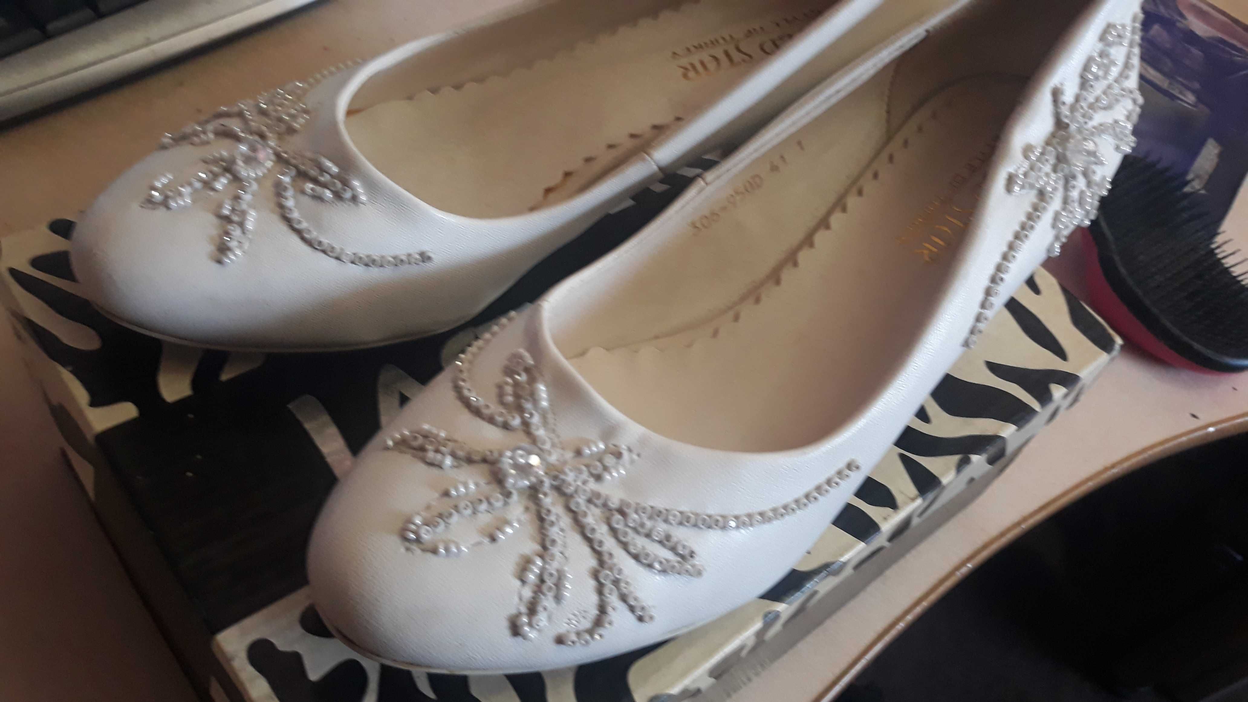 Туфли свадебеые белые с бисером