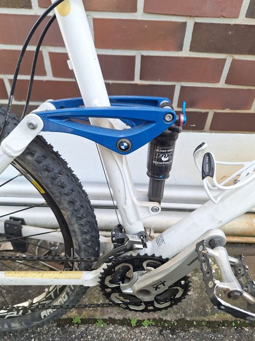 Продавам фулсъспеншът БМВ колело