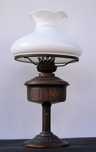 Veioza electrica convertita din lampa de petrol cca 1900