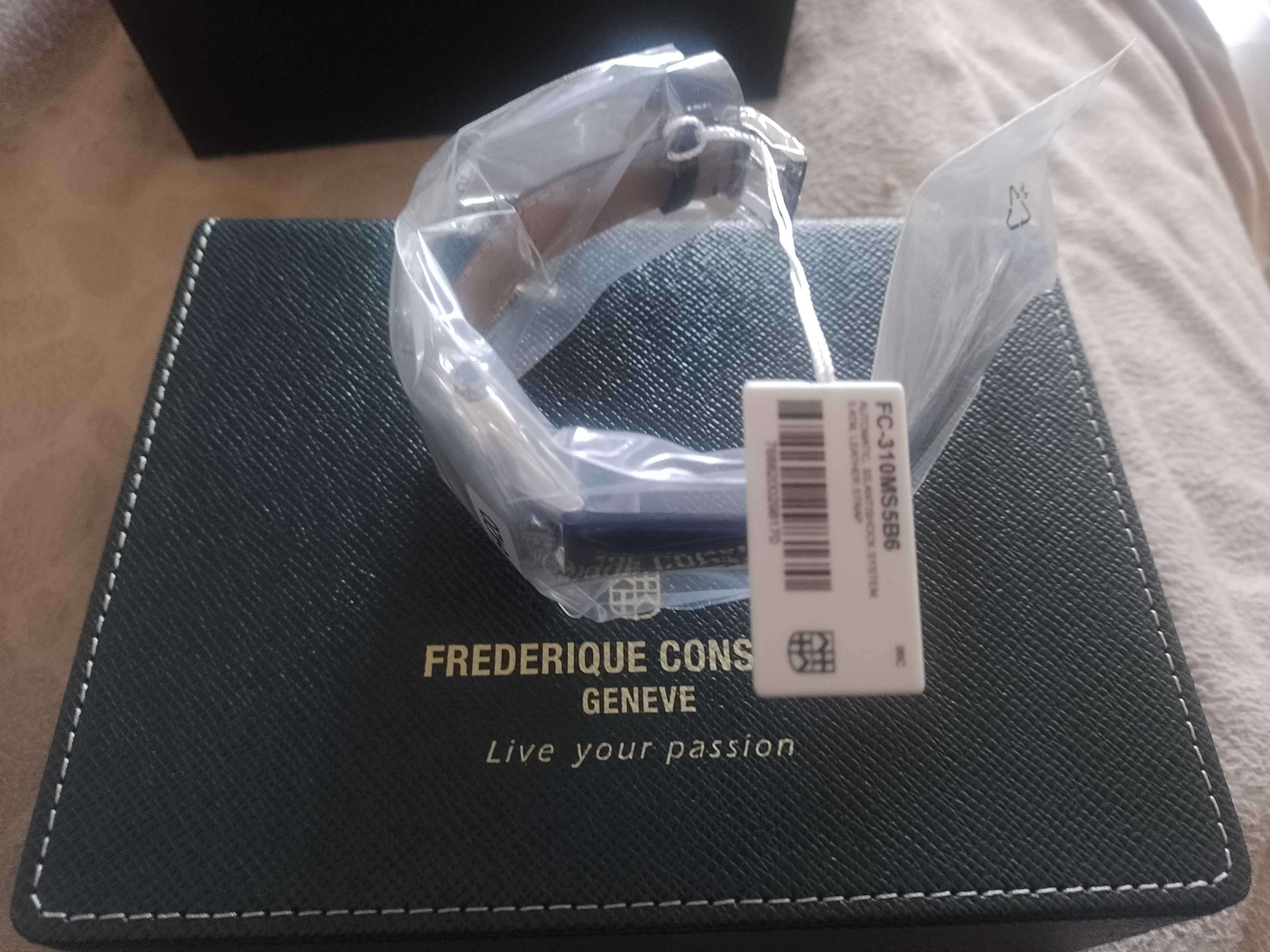 Frederique Constant Classics Heart Beat Automatic
