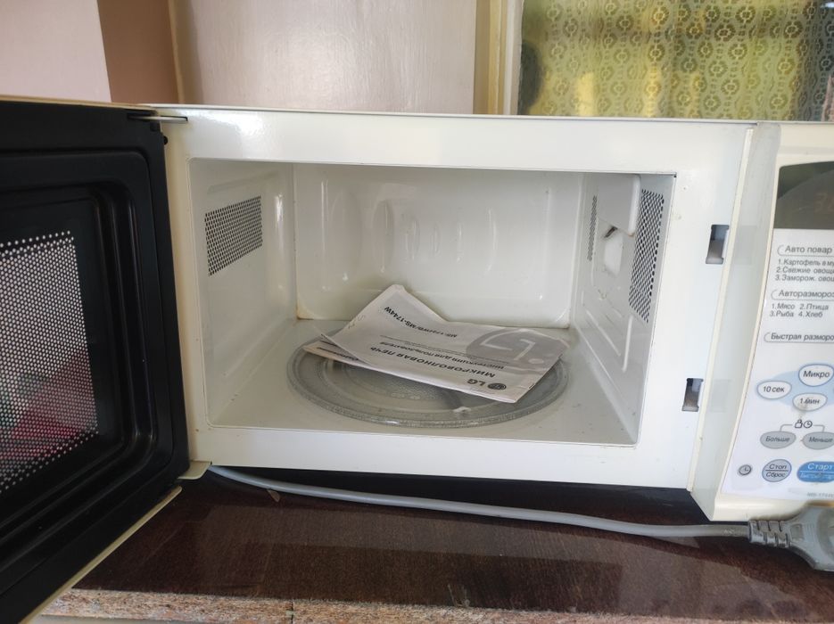 Микроволновка LG