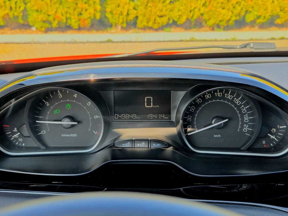 Peugeot 208 1.2 PureTech 2019 49850km