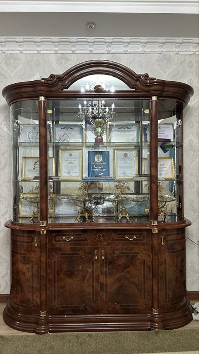Продается горка сервант!