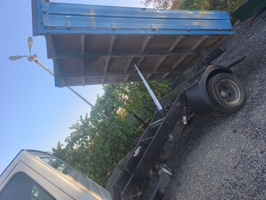 Iveco 35c15 basculabila motor3.0 cu 150 cai bascula se conduce cu b