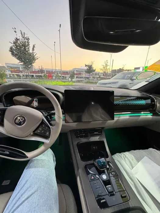 Byd Han 506 Km boshlangich 30%
