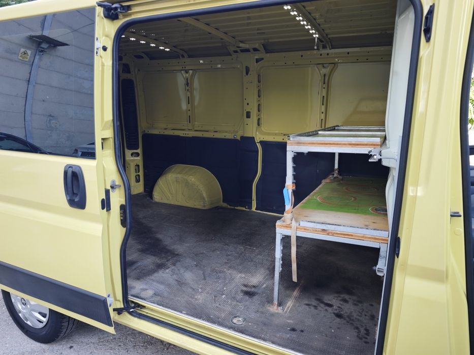 Peugeot Boxer 2.0hdi, 163cp, climatronic,bluetooth,pilot,cantar scaun