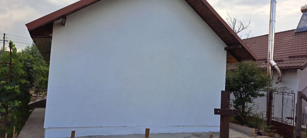 Casa de vanzare comuna Spineni, judet Olt, proximitatea Scornicesti