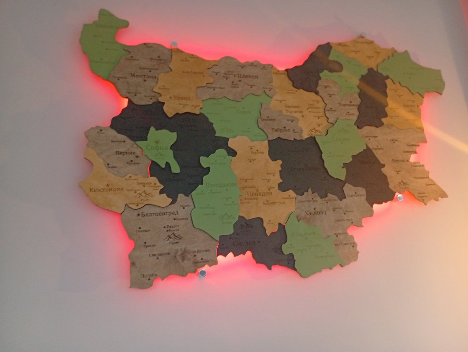 3D Дървена Карта на България с Подсветка