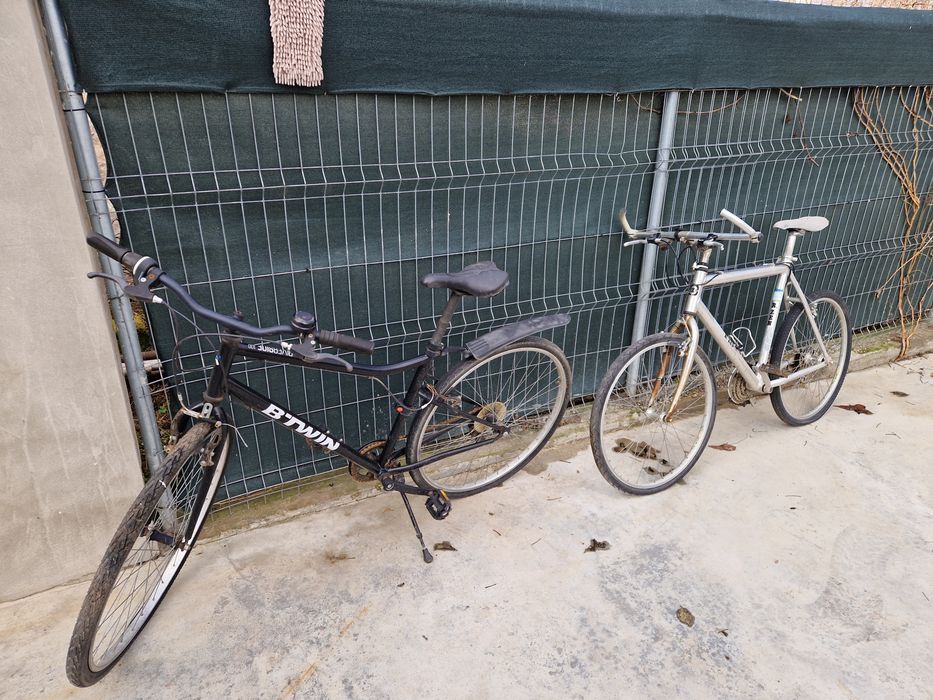 Vand 2 biciclete,preț 250 ron ambele