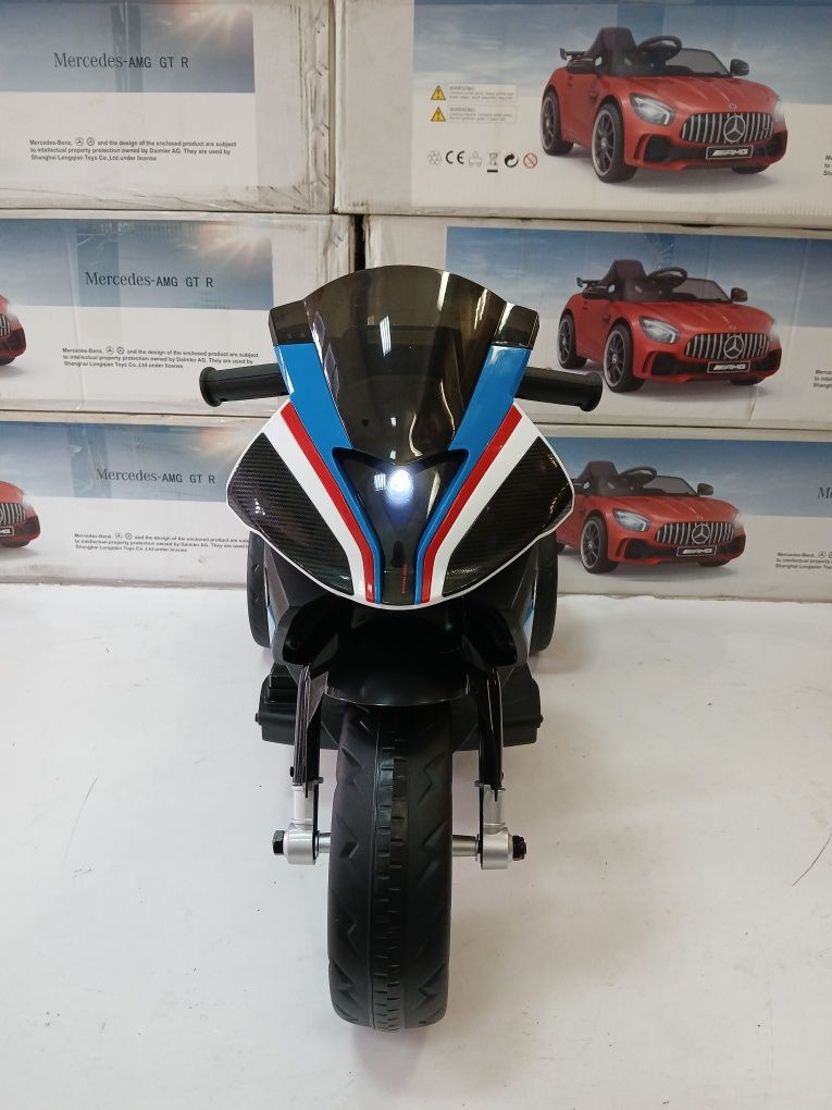 Промочия!Чисто нови!Акумулаторен чотор BMW HP4 12волта