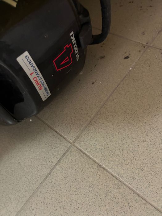 Продавам лодка Zodiac 340 с мотор Suzuki