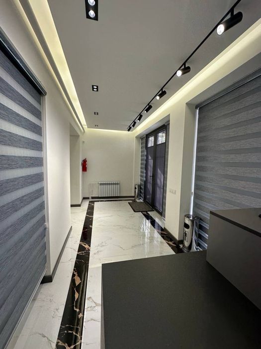 Продаётся нежилое помещение с арендатором