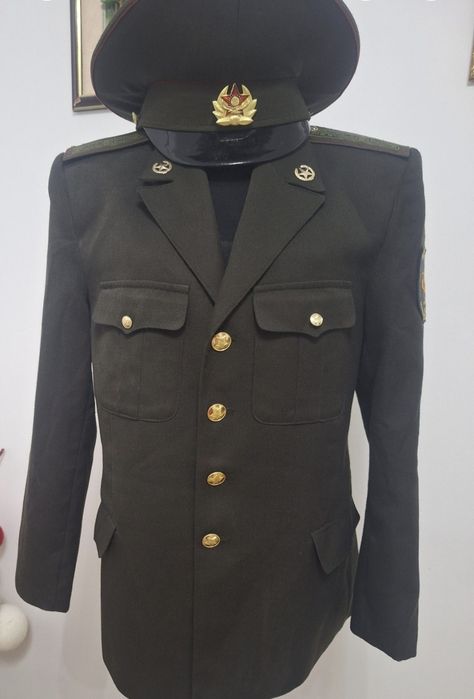 Военный формв сатылады