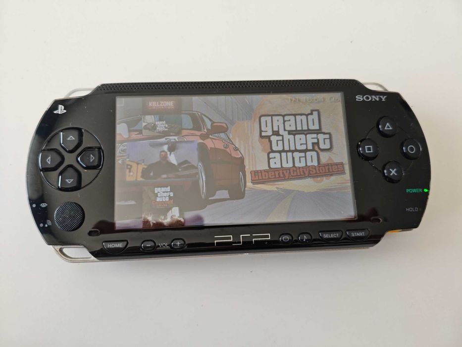 Sony PSP 1000 Playstation Portable - качени много игри