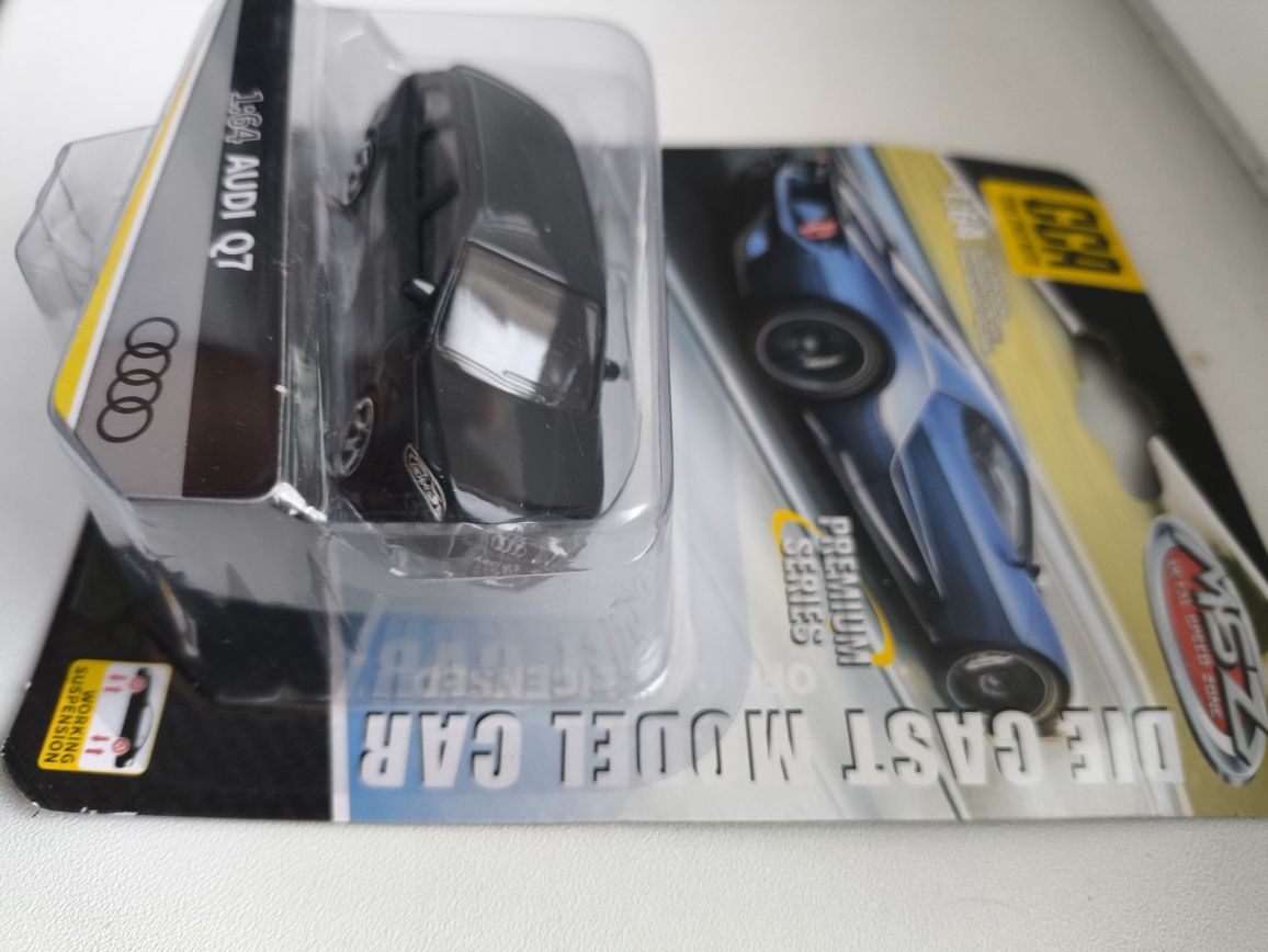 Miniatură Audi Q7 negru