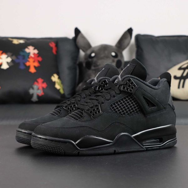 Обувки Air Jordan 4 Retro Black Cat 2026