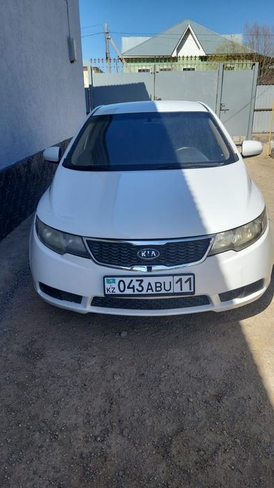 Kia cerato 2012 белый