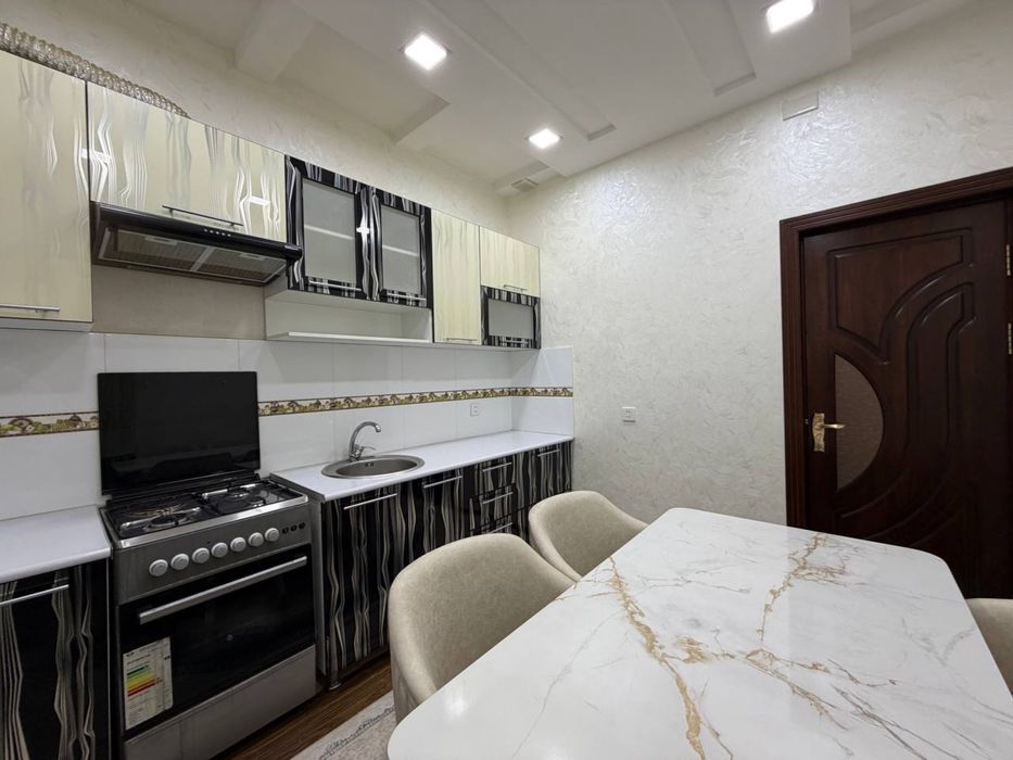 Продается 3х комнатная квартира с евро ремонтом с мебелью и техникой