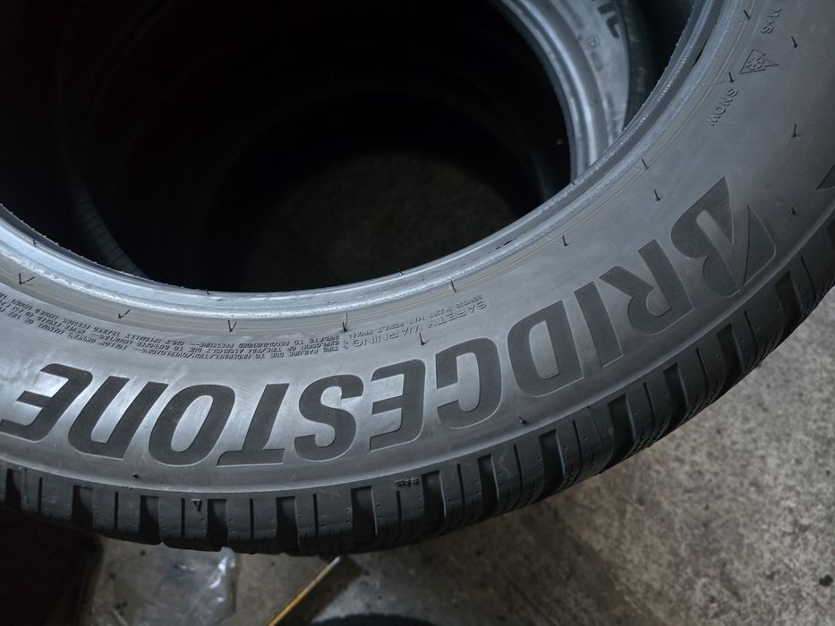 Bridgestone 255/55 R20 110V MS iarnă