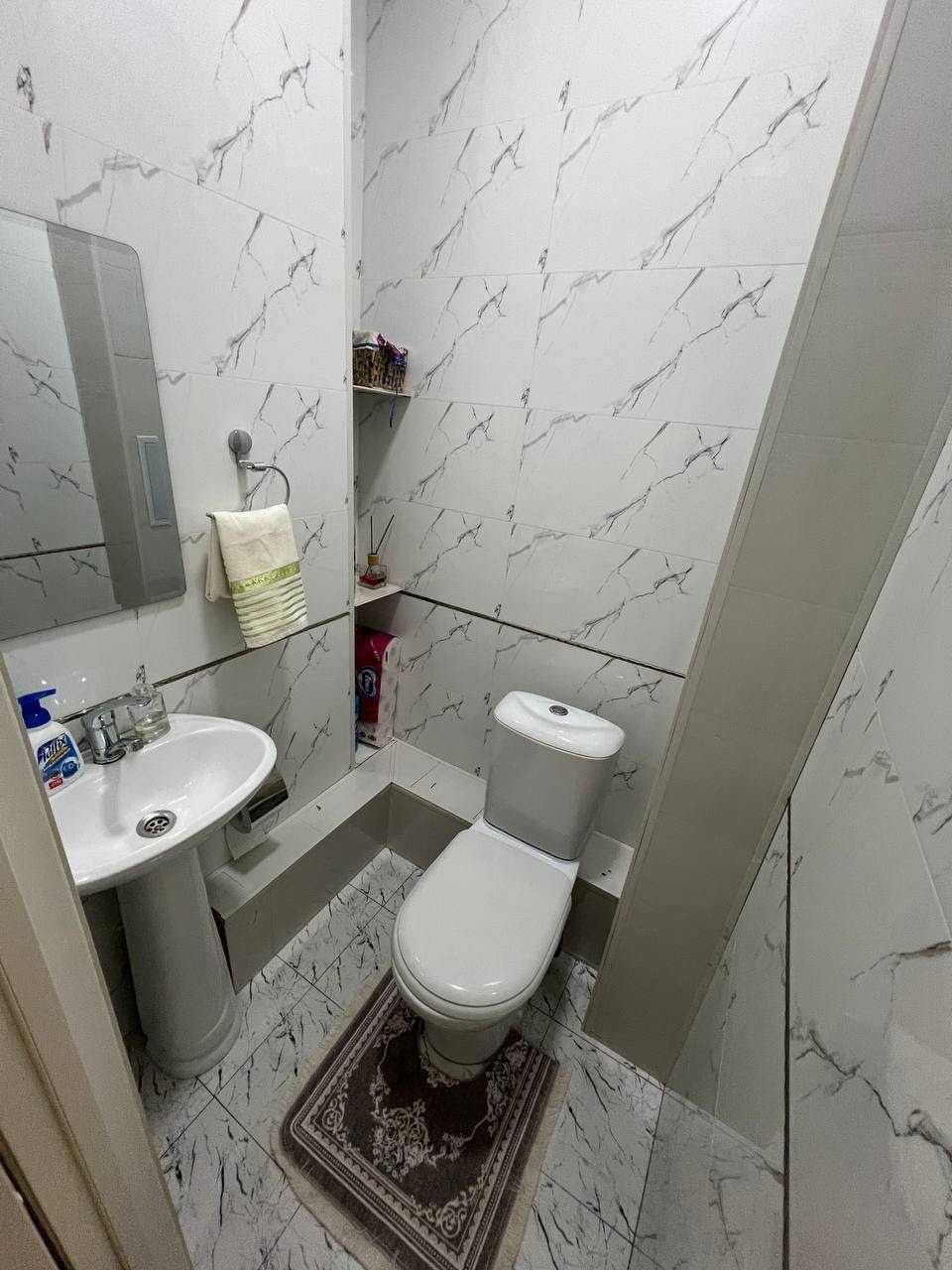 Продам 3х комнатную с ремонтом Бузбазар