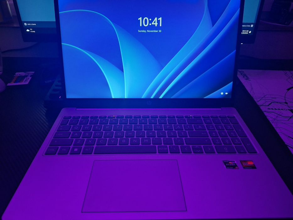 Laptop hp încă in garantie