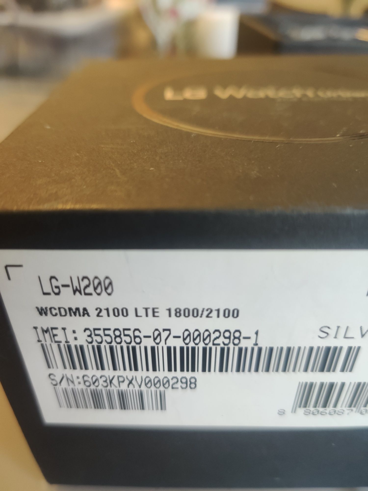 Smartwatch LG-W 200.