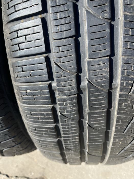 4 бр. зимни гуми 225/45/18 Pirelli RSC 5,5-6 mm DOT 3314