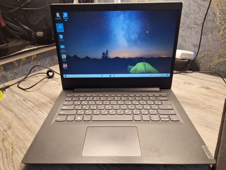 Ноутбук Lenovo V14-ADA для работы учёбы состояние отличное