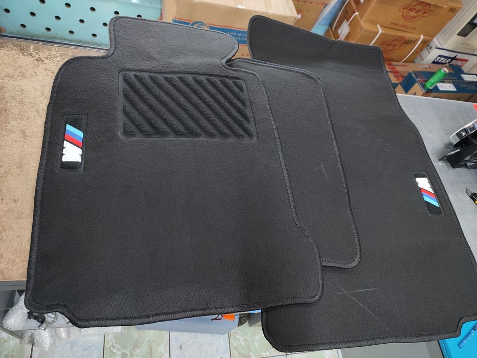 Полики салонные кавролин BMW E34 E32