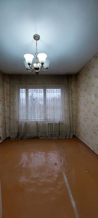 Срочно Феруза Массив 2/3/4 Продается Квартира 2.6 Балкон Улутшенка