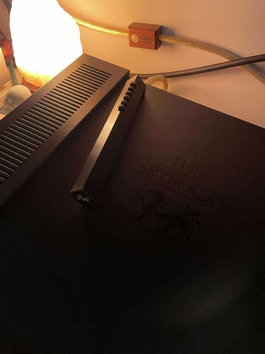 GRYPHON Callisto 2100 Интегриран стерео усилвател