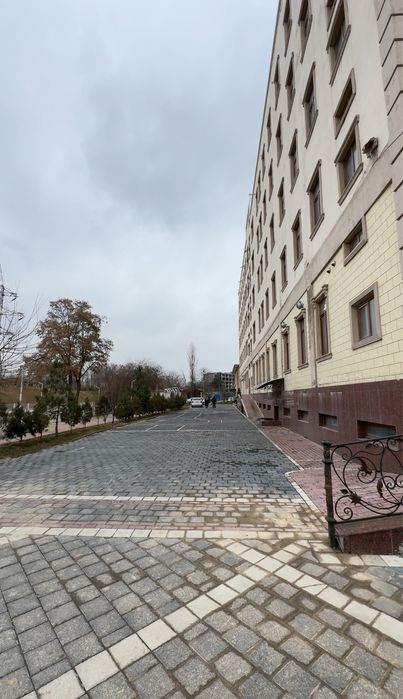 Продается здание свободного назначения в Яккасарайском районе!