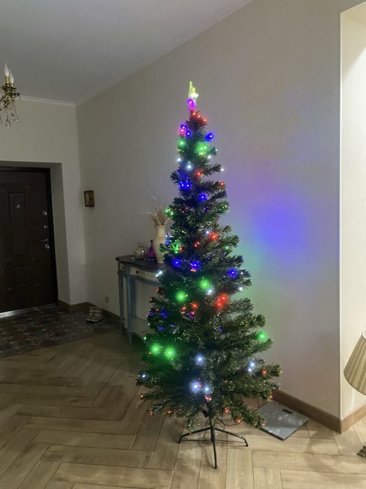 Продам Новогоднюю Елку