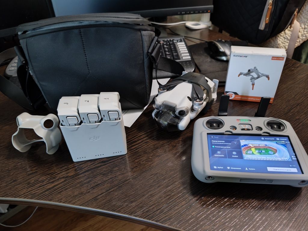 Продам дрон Dji Mini 4 Pro Combo Plus