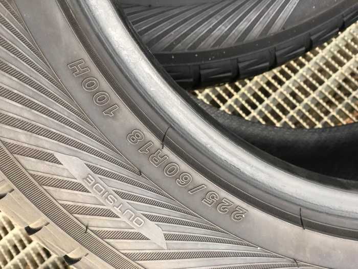 Set 2 anvelope 225/60 R18 sh iarna Yokahoma 6.5mm cu garantie