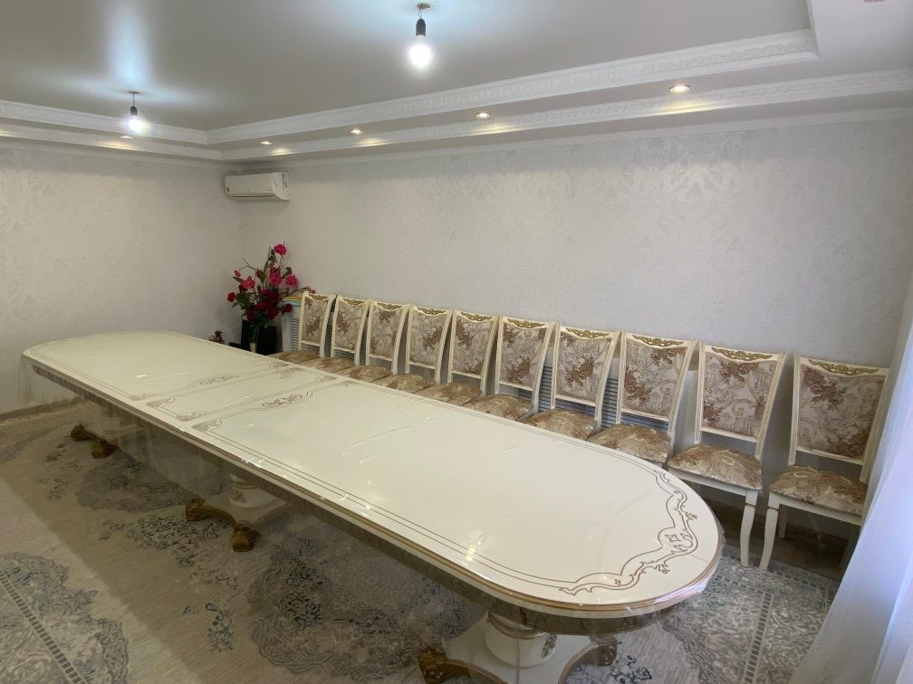 Срочно продам дагестанский стол.