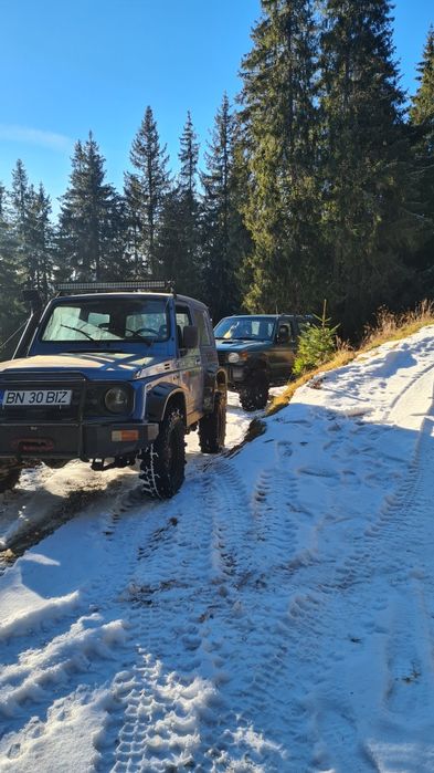 Vand sau schimb Suzuki Samurai 1.3