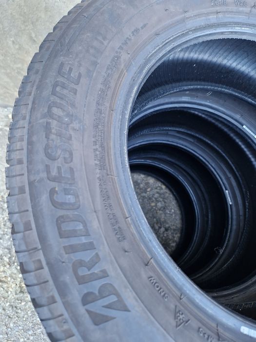 4anvelope iarna 215 65 16 Bridgestone