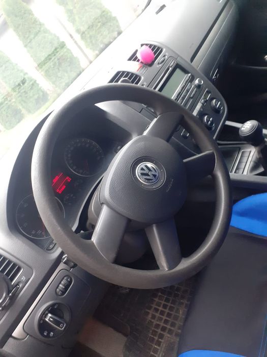 Volkswagen golf 5 1,6 benzina
