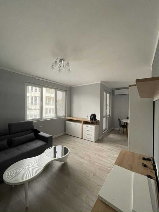 Дава се под наем Двустаен апартамент в София, 7-ми 11-ти километър - 60 кв.м за 663 € - Снимка #1