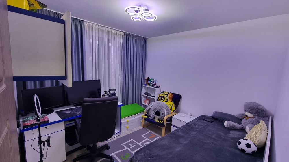 Vand mobila dormitor complet