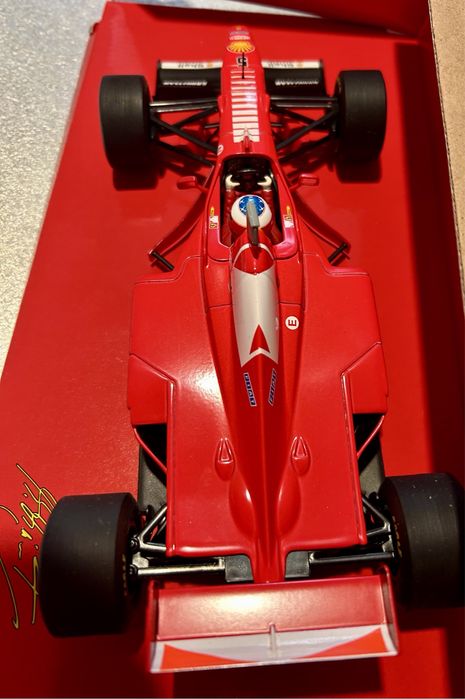 Macheta formula 1 f1 1/18 ferrari f310b 1997 noua Schumacher