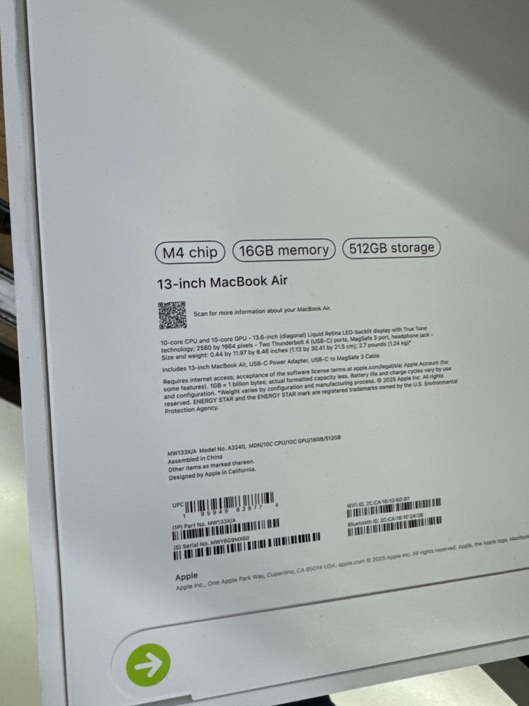 Macbook Air 13.6 16/512 M4 new
