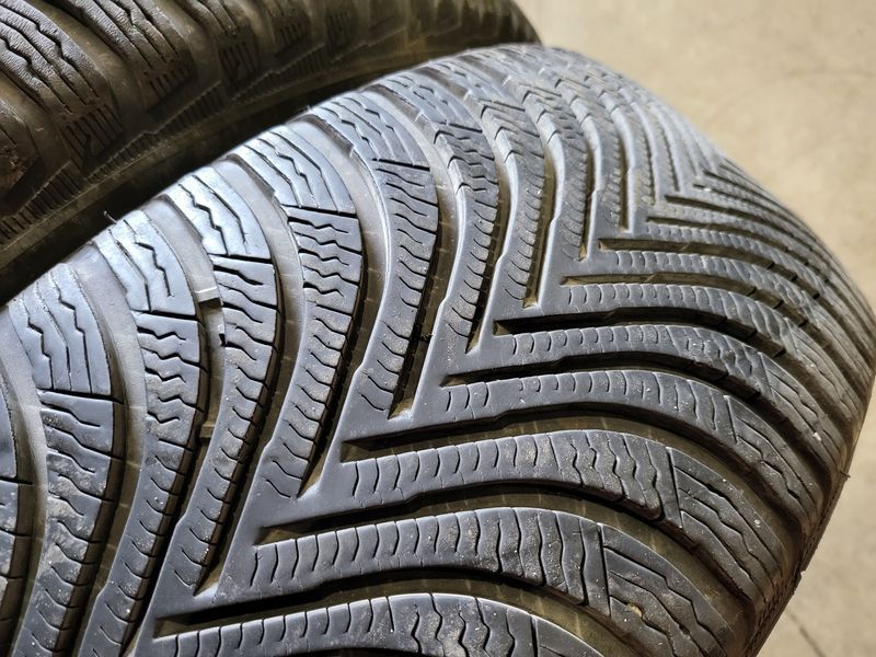 215/55/17 MICHELIN 4бр
