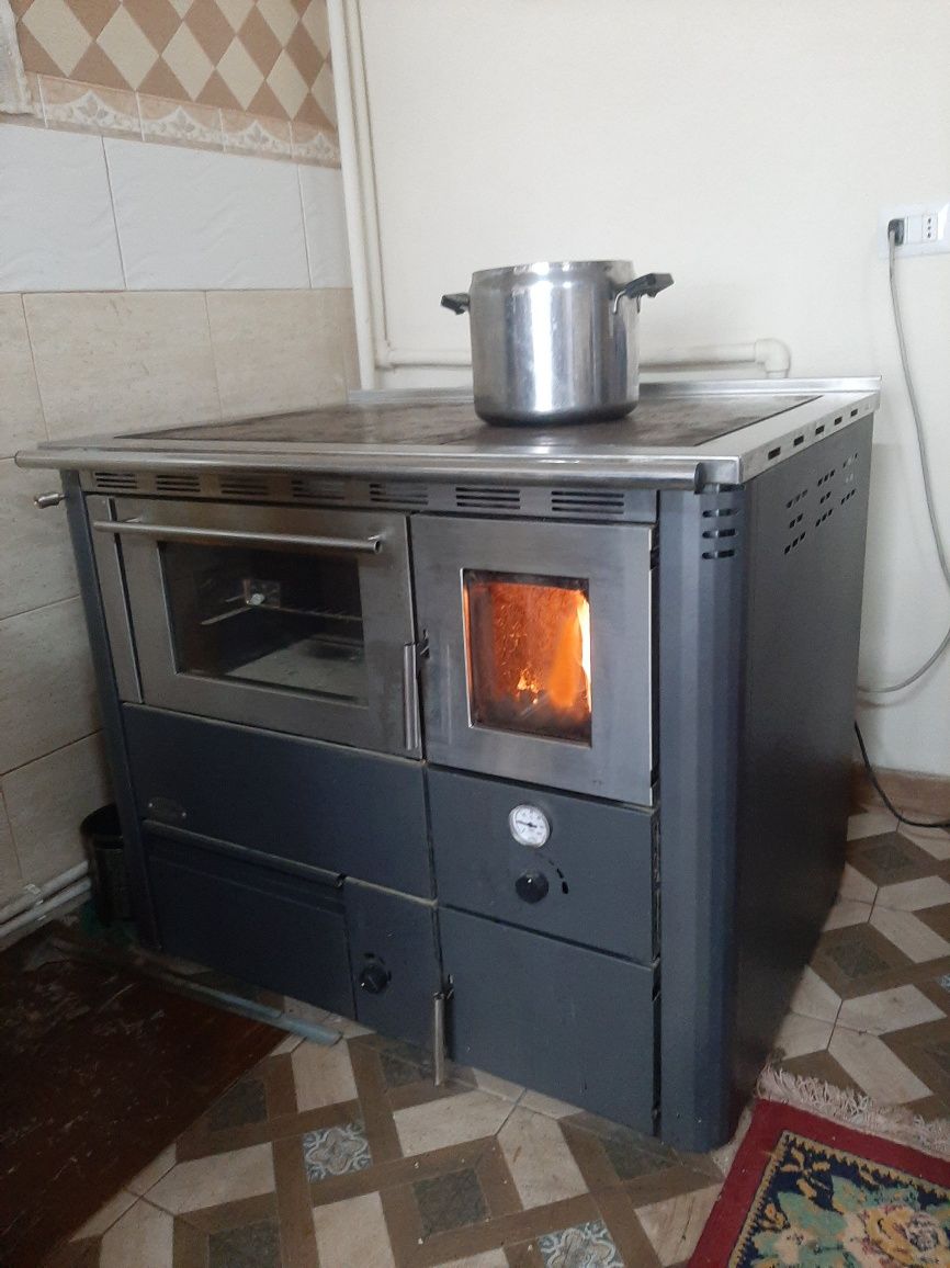Vând centrală, Senko!