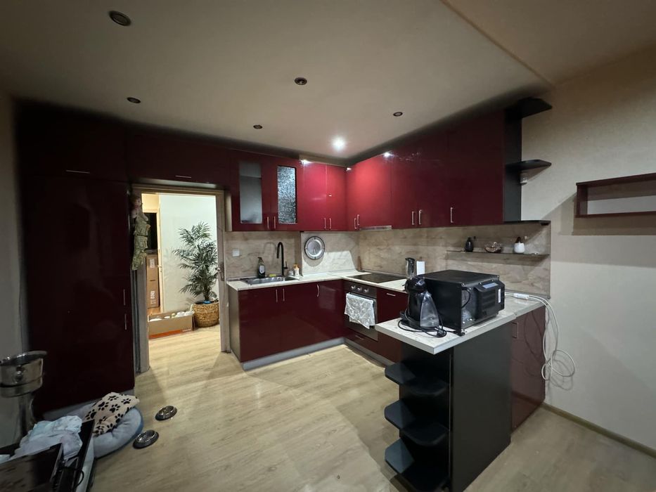 Кухня МДФ ( плюс работещи уреди )