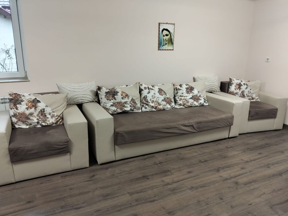 Vând Set canapea cu fotolii