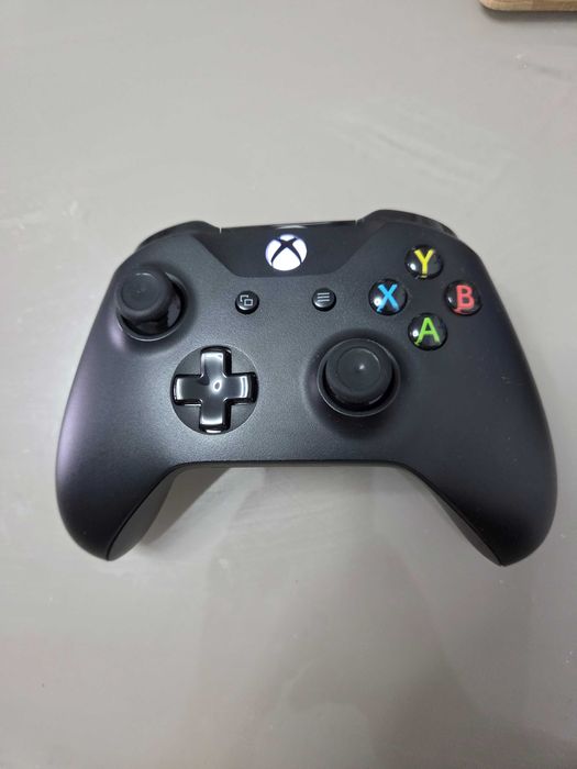 Controller Xbox One in stare foarte buna