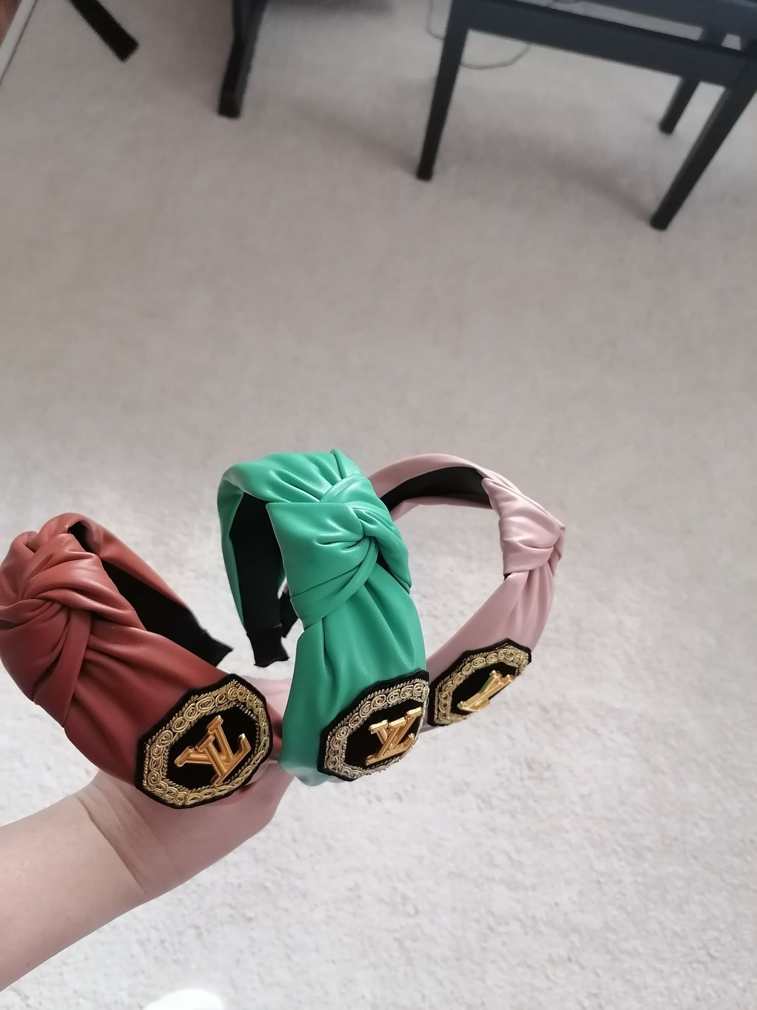 Cordeluta verde tip turban