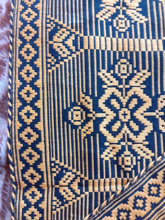 Битово,старинно, 125/70см